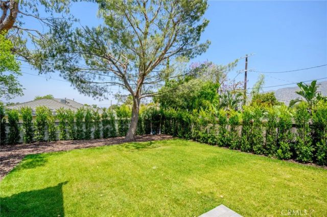 10603 Fernglen Avenue, Tujunga, CA 91042