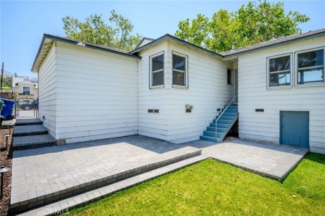 10603 Fernglen Avenue, Tujunga, CA 91042