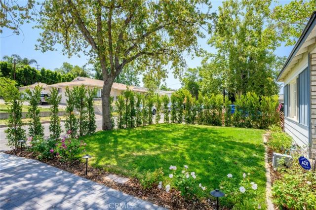 10603 Fernglen Avenue, Tujunga, CA 91042
