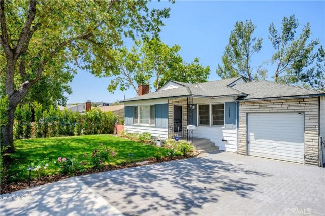 10603 Fernglen Avenue, Tujunga, CA 91042
