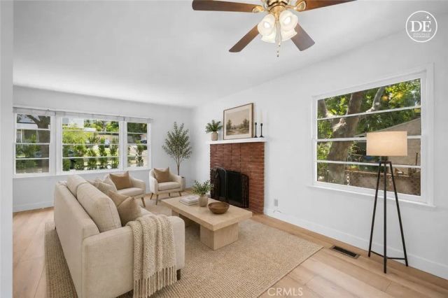 10603 Fernglen Avenue, Tujunga, CA 91042