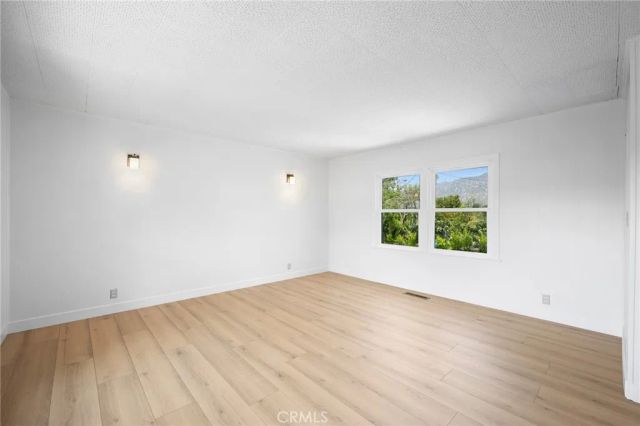 10603 Fernglen Avenue, Tujunga, CA 91042