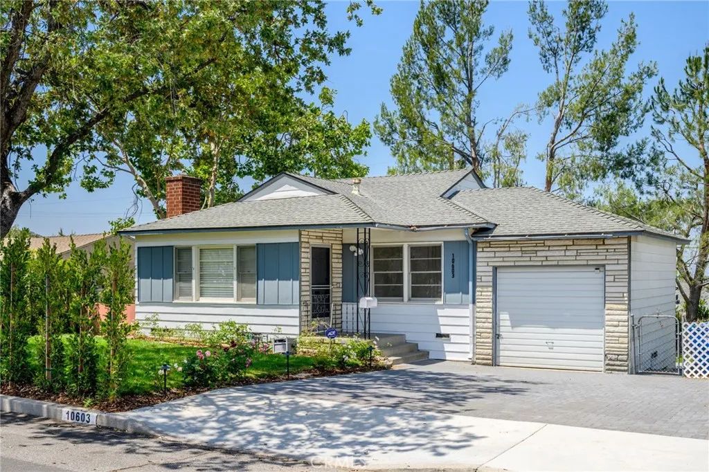 10603 Fernglen Avenue, Tujunga, CA 91042