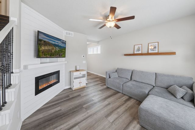 1101 NW 33rd Lane, Ankeny, IA 50023