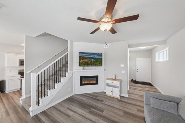 1101 NW 33rd Lane, Ankeny, IA 50023