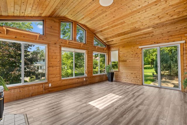 4629 Weston Hills Drive, Eagan, MN 55123