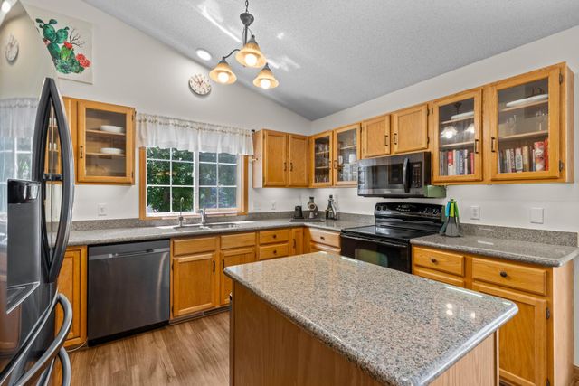 4629 Weston Hills Drive, Eagan, MN 55123