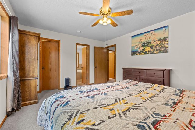 4629 Weston Hills Drive, Eagan, MN 55123