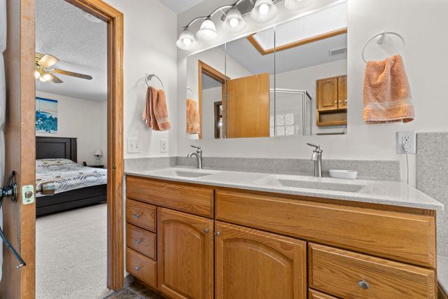 4629 Weston Hills Drive, Eagan, MN 55123