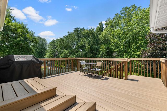 4629 Weston Hills Drive, Eagan, MN 55123