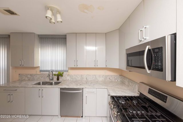 26 Buford Court, Tinton Falls, NJ 07753