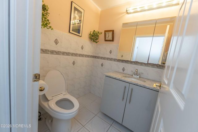 26 Buford Court, Tinton Falls, NJ 07753