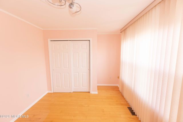 26 Buford Court, Tinton Falls, NJ 07753