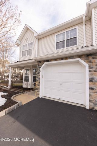 26 Buford Court, Tinton Falls, NJ 07753