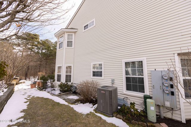 26 Buford Court, Tinton Falls, NJ 07753