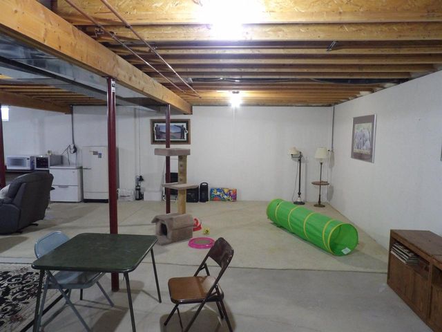 2360 LOST DAUPHIN ROAD, De Pere, WI 54115