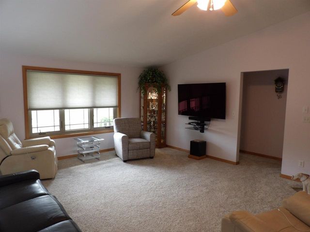 2360 LOST DAUPHIN ROAD, De Pere, WI 54115