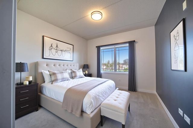 77 N Wolf Road 406, Northlake, IL 60164