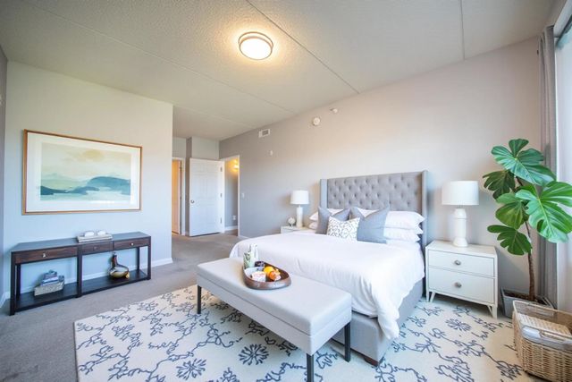 77 N Wolf Road 406, Northlake, IL 60164