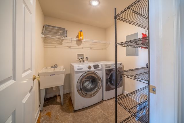 77 N Wolf Road 406, Northlake, IL 60164