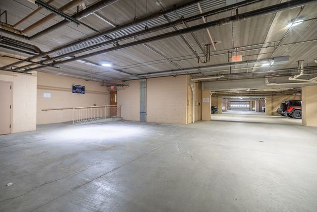 77 N Wolf Road 406, Northlake, IL 60164