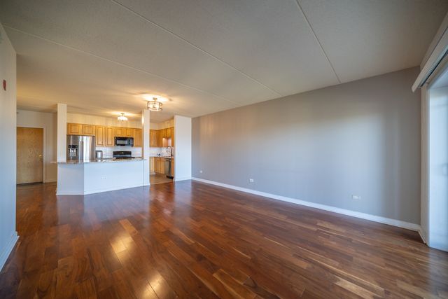 77 N Wolf Road 406, Northlake, IL 60164