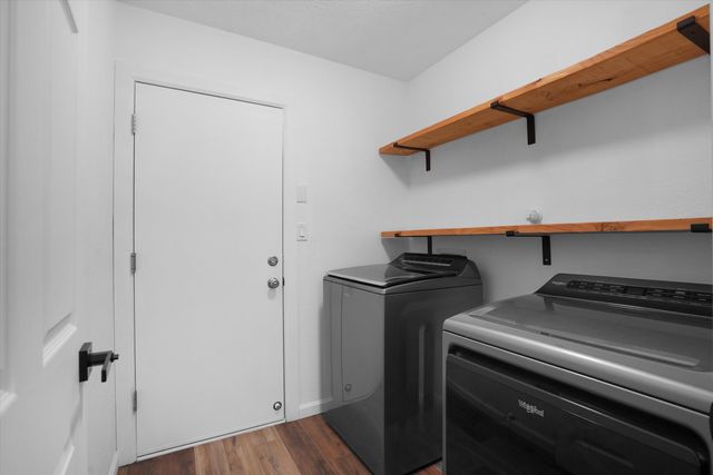 2228 Stallion Street SW, Los Lunas, NM 87031