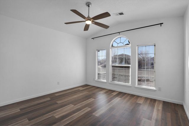 2228 Stallion Street SW, Los Lunas, NM 87031