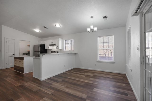 2228 Stallion Street SW, Los Lunas, NM 87031