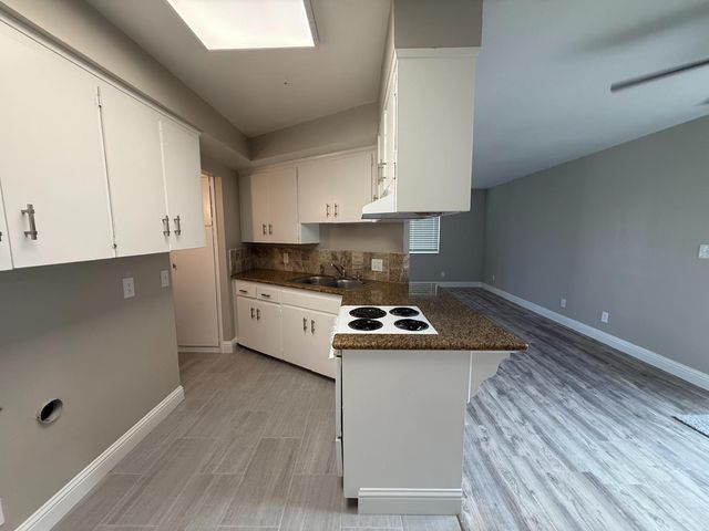 1205 F Street, Reedley, CA 93654