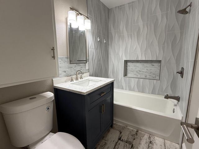 1205 F Street, Reedley, CA 93654