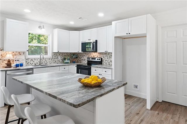 166 Old Stone Road, Villa Rica, GA 30180