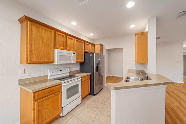 4570 SW 52ND CIRCLE 107, Ocala, FL 34474