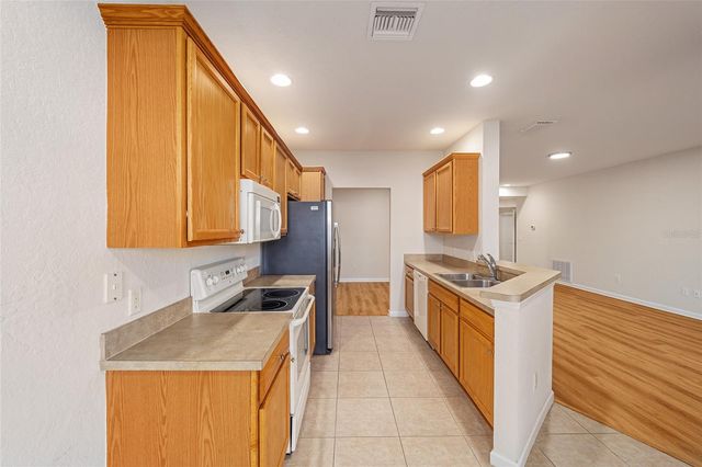 4570 SW 52ND CIRCLE 107, Ocala, FL 34474