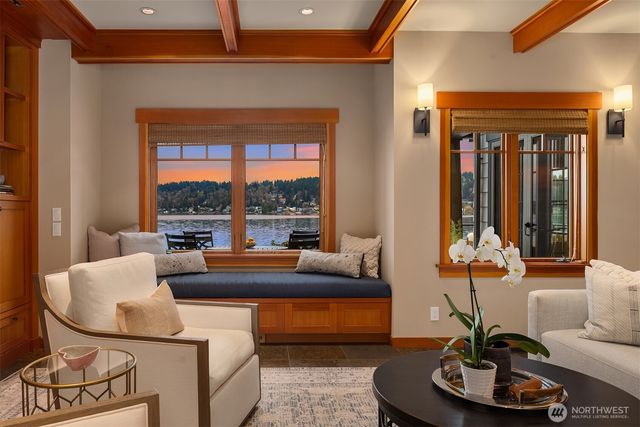 6841 Ripley Lane N, Renton, WA 98056