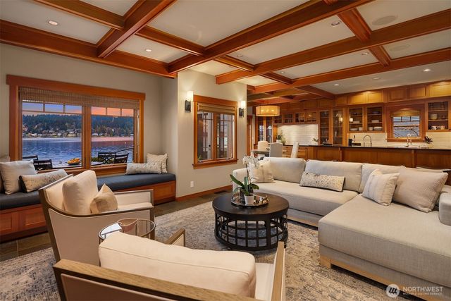 6841 Ripley Lane N, Renton, WA 98056