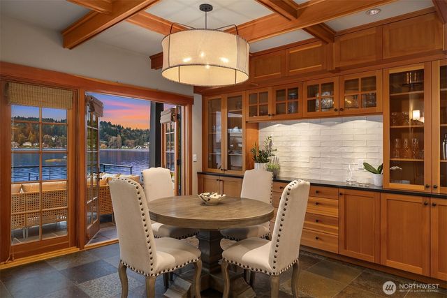 6841 Ripley Lane N, Renton, WA 98056