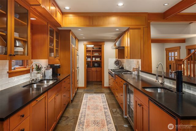 6841 Ripley Lane N, Renton, WA 98056