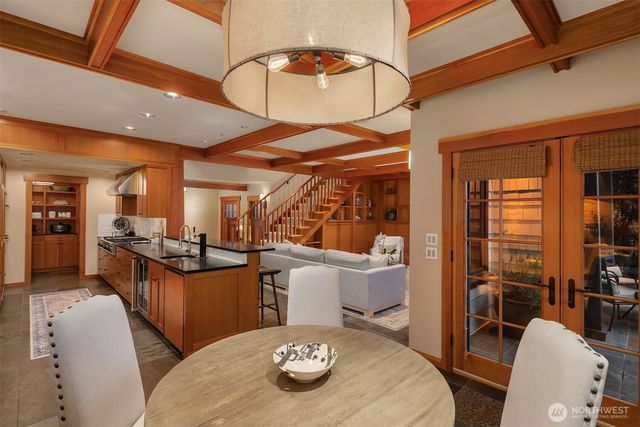 6841 Ripley Lane N, Renton, WA 98056