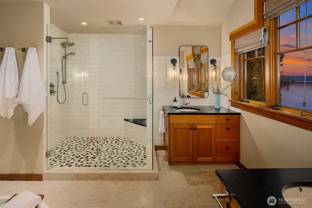 6841 Ripley Lane N, Renton, WA 98056