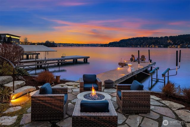 6841 Ripley Lane N, Renton, WA 98056