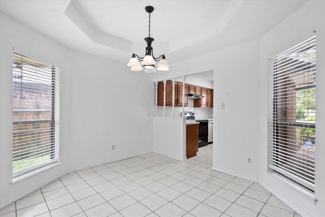 5537 Silver Maple Drive, Arlington, TX 76018
