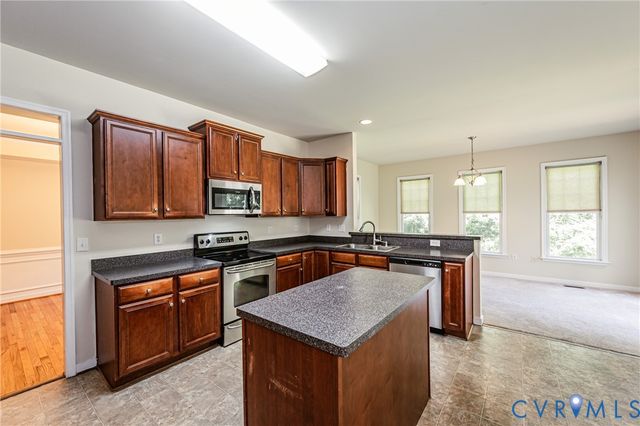 2938 Patriots Landing Dr, Quinton, VA 23141