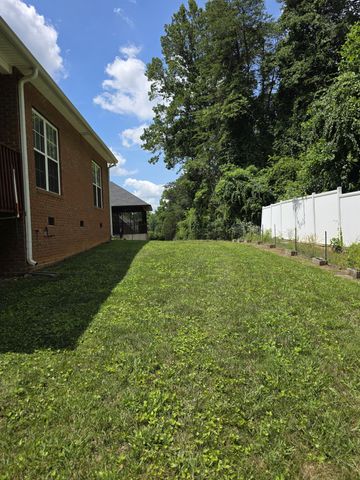 1359 Buckingham Pl, Cookeville, TN 38501