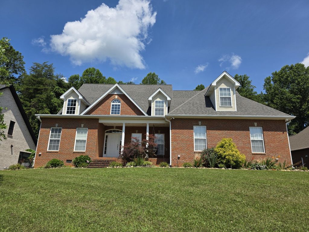 1359 Buckingham Pl, Cookeville, TN 38501