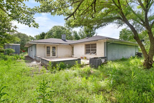 5040 County Road 4640, Trenton, TX 75490