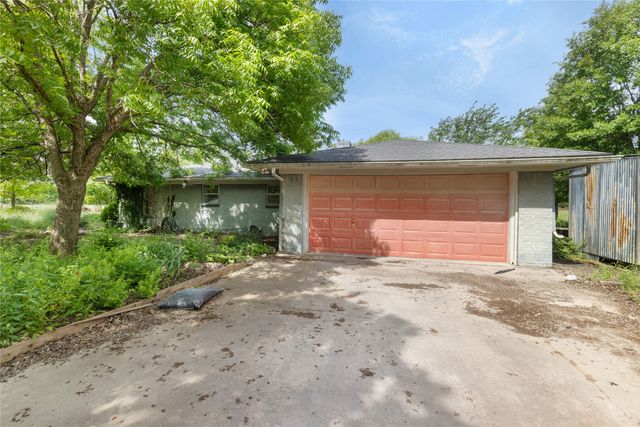 5040 County Road 4640, Trenton, TX 75490