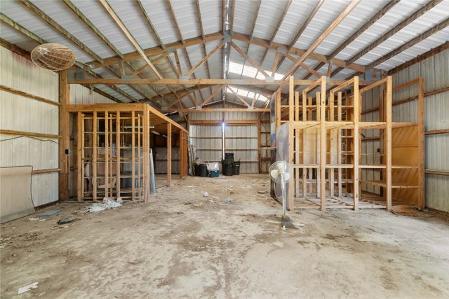 5040 County Road 4640, Trenton, TX 75490