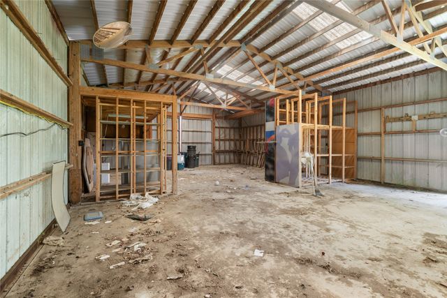 5040 County Road 4640, Trenton, TX 75490