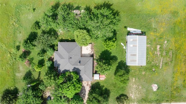 5040 County Road 4640, Trenton, TX 75490